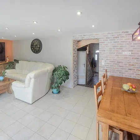 Holiday home In With Kitchen *