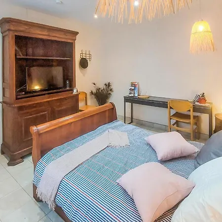 In With Wifi Holiday home *